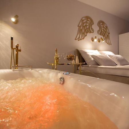 Apartament Gold Sauna&Jacuzzi Kołobrzeg Buitenkant foto